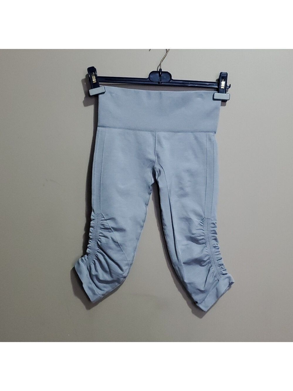Lululemon in the flow crop grey leggings size 4